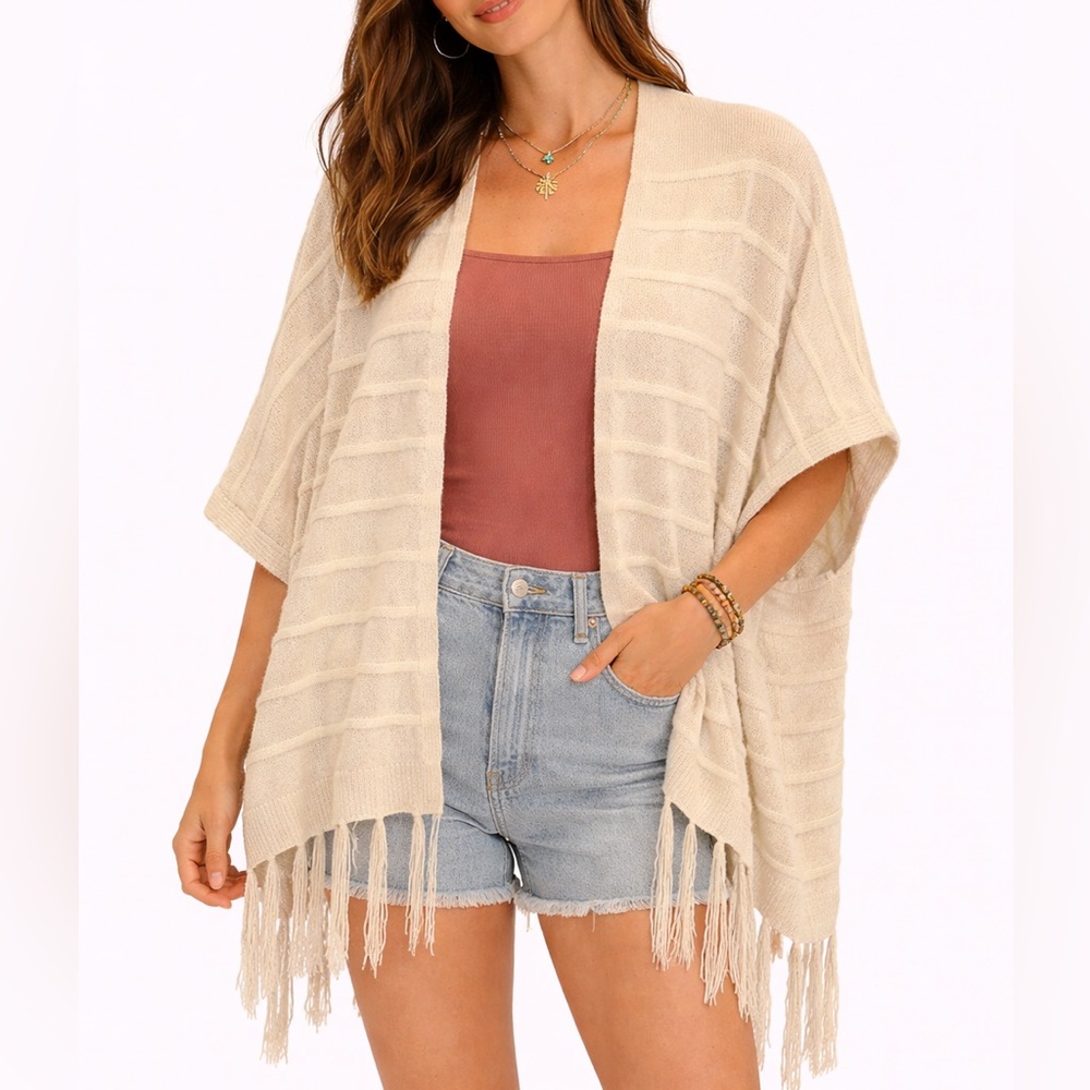 EUC Akemi & Kin Anthropologie‎ Cream Fringe Knit Cardigan